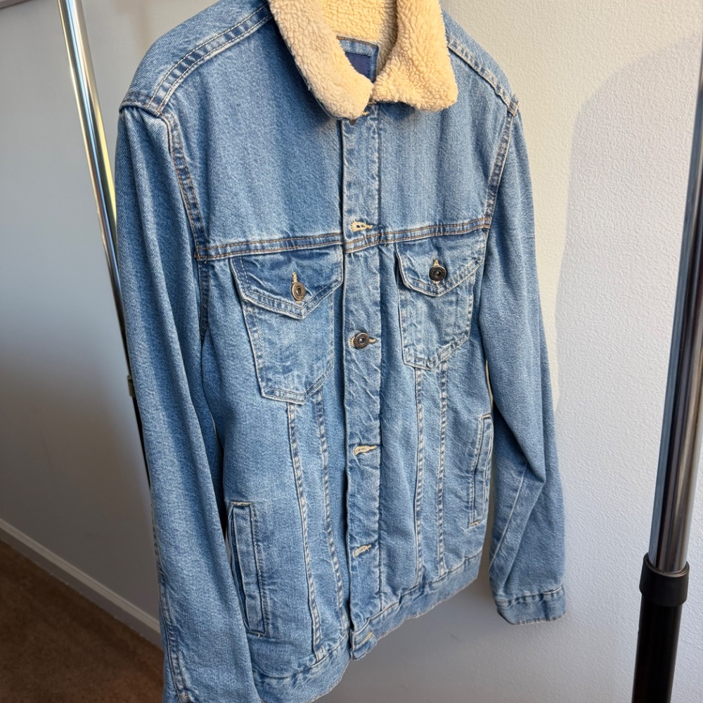 Zara Man shearling-lined denim jacket - Picture 4 of 4
